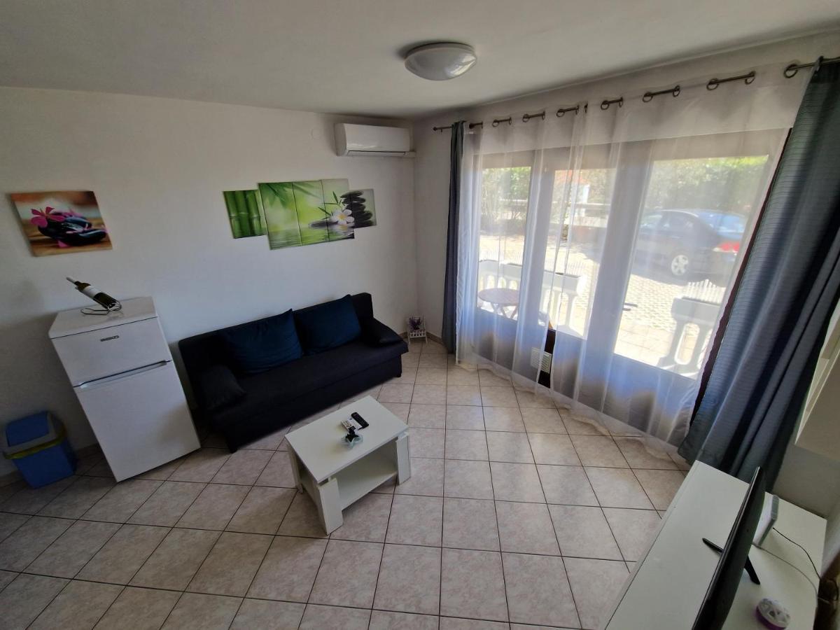 Apartman"Petra" Krk Town Exterior foto